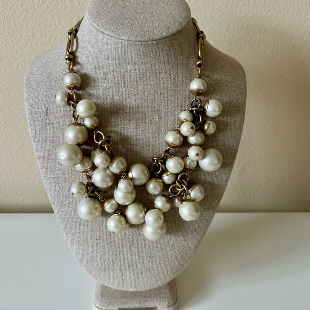 Stella & Dot Elegant Pearl Cluster Necklace